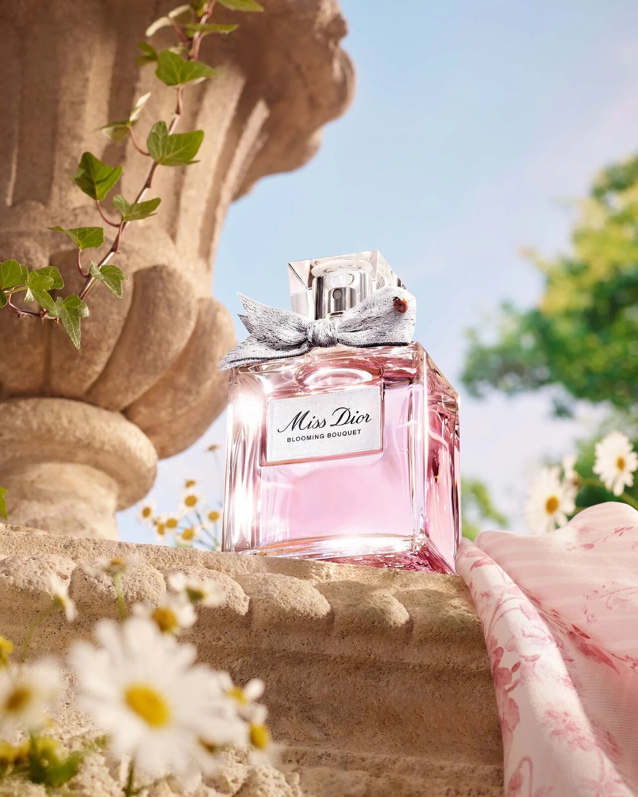 MISS DIOR