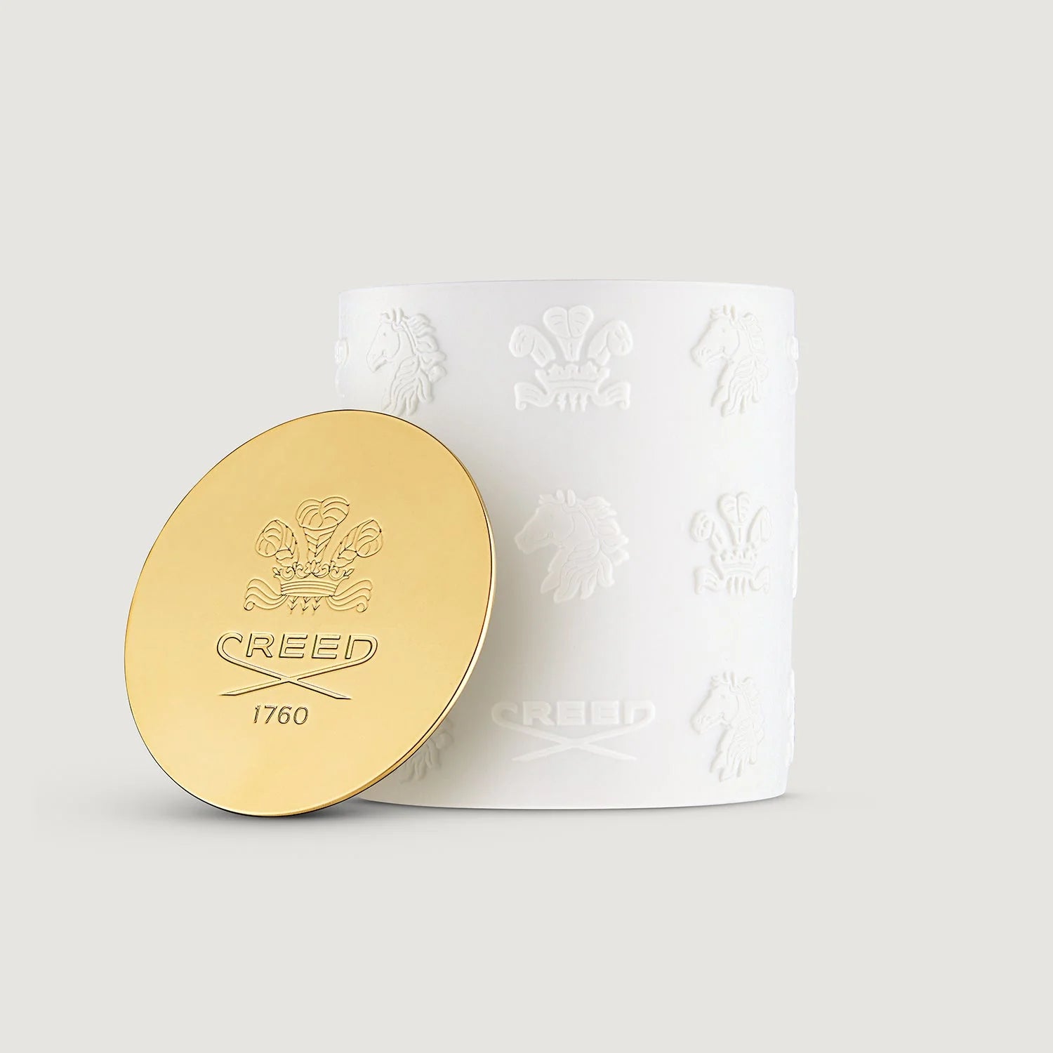 Aventus Candle